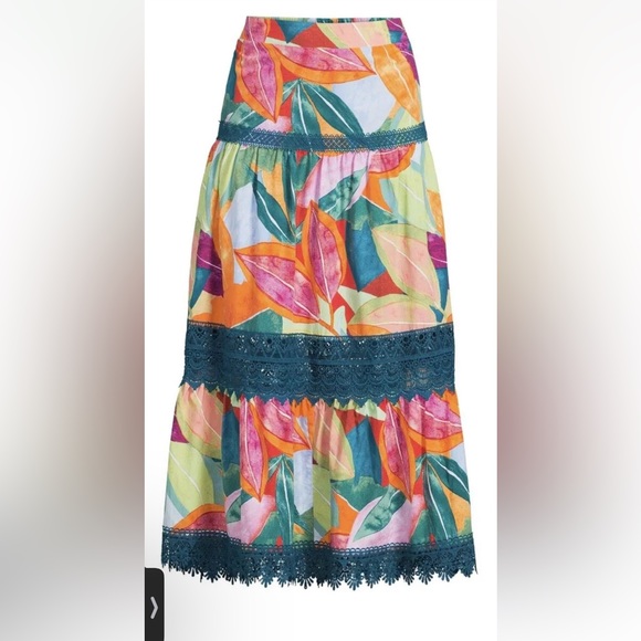 Time and Tru Women’s Tiered Maxi Skirt with Lace Trim NWT (XS & S) - Picture 2 of 6